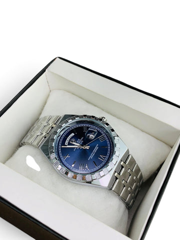 Two-Tone Day-Date Roman Dial Watch – Silver & Gold